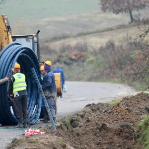 Значајна улагања у Бронзани Мајдан: Водоводна мрежа, модернизација путева Значајна улагања у Бронзани Мајдан: Водоводна мрежа, модернизација путева