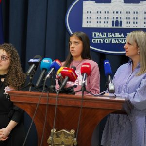 Прослава православне Нове године: Учесници стигли са Косова и Метохије и из Црне Горе Прослава православне Нове године: Учесници стигли са Косова и Метохије и из Црне Горе