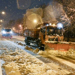 Ekipe na terenu od početka snježnih padavina Ekipe na terenu od početka snježnih padavina