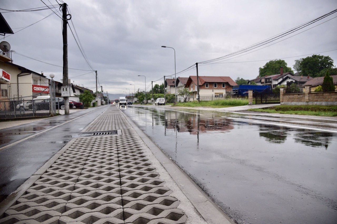  Фото архива