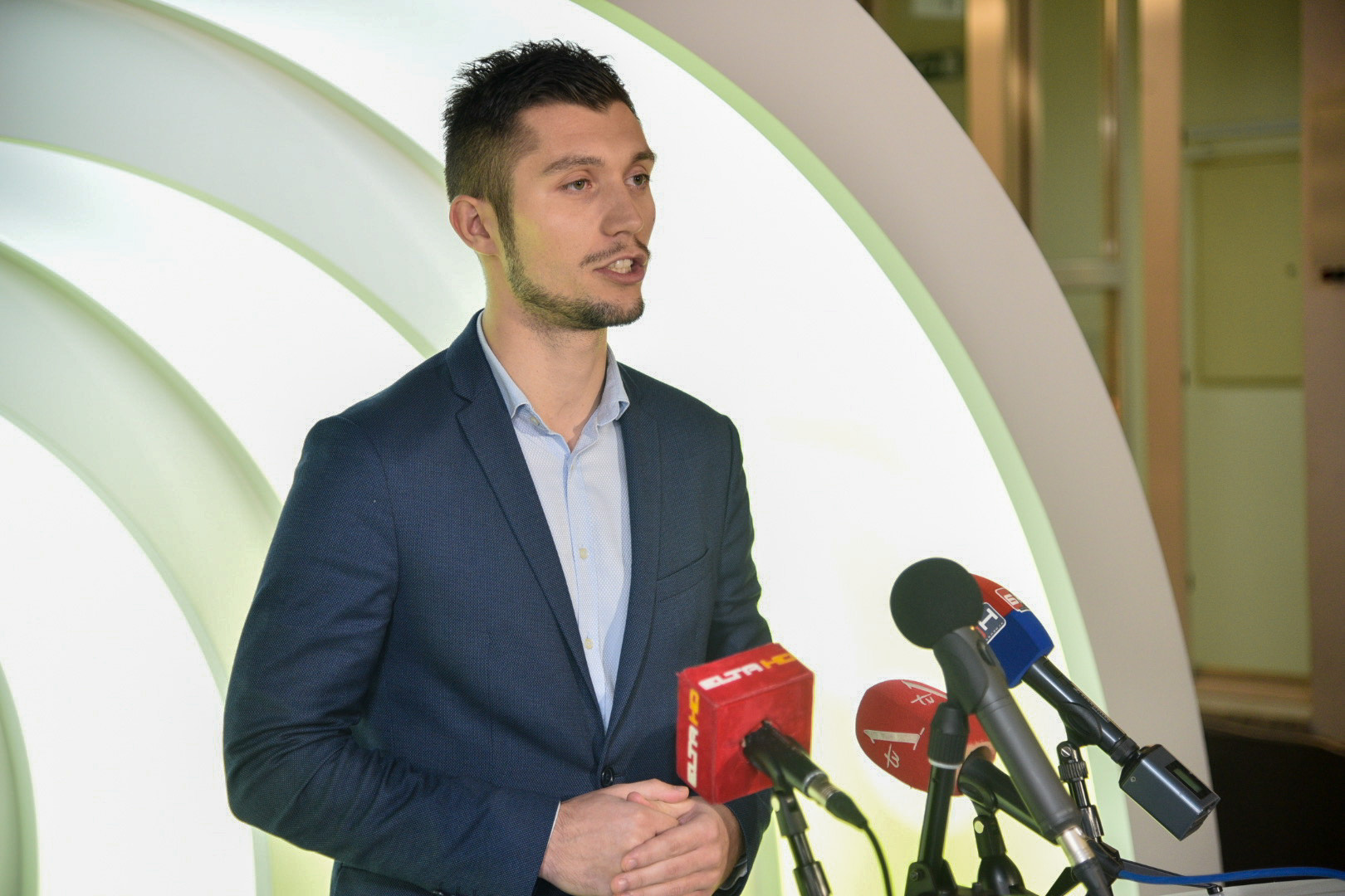  Фото архива