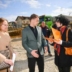 МЗ Ада: Почела изградња приступне саобраћајнице и паркинга МЗ Ада: Почела изградња приступне саобраћајнице и паркинга