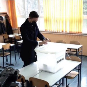 Предсједник Скупштине гласао на изборима за чланове савјета мјесних заједница