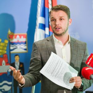 Градоначелник: Ако Скупштина не буде дирала приходе Града ријешићемо проблем са превозницима и додати милион КМ за спорт