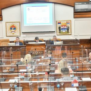 Почела 5. ванредна сједница Скупштине Града: Одборници о субвенцијама у јавном превозу Почела 5. ванредна сједница Скупштине Града: Одборници о субвенцијама у јавном превозу