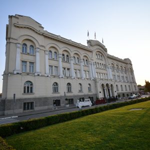 Град пронашао неколико модалитета за рјешавање проблема у Гимназији Град пронашао неколико модалитета за рјешавање проблема у Гимназији