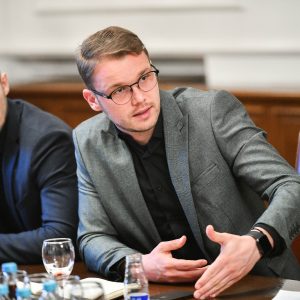 Нова радна мјеста поново пред одборницима, градоначелник поручио: Продаја хале у Рамићима од јавног интереса