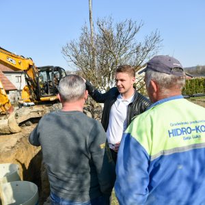 Рјешење вишегодишњег проблема: У Куљанима почела изградња канализационе мреже вриједне милион КМ Рјешење вишегодишњег проблема: У Куљанима почела изградња канализационе мреже вриједне милион КМ