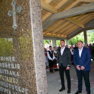 Обиљежена 80. годишњица страдања Срба: Служен парастос за 54 убијена цивила у Бијелом Потоку Обиљежена 80. годишњица страдања Срба: Служен парастос за 54 убијена цивила у Бијелом Потоку