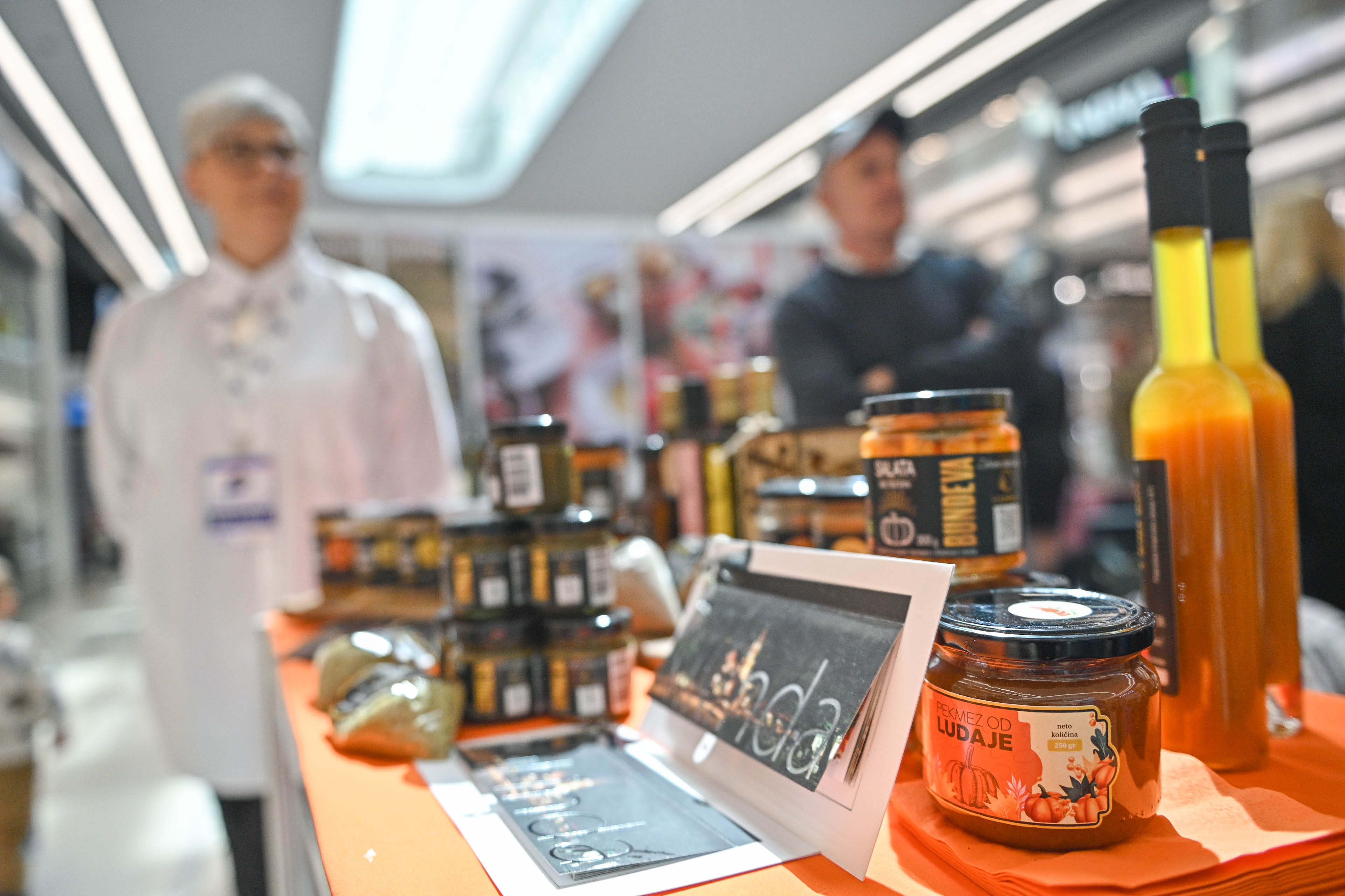  Фото илустрација 