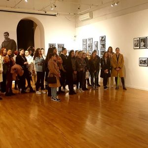 Изложба Горанке Матић „Искуство у гужви“ у Музеју савремене умјетности РС