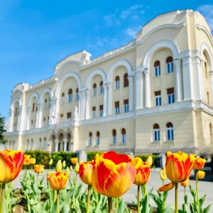 Бански двор: У мају џез концерти, фестивал књижевности, изложбе Бански двор: У мају џез концерти, фестивал књижевности, изложбе