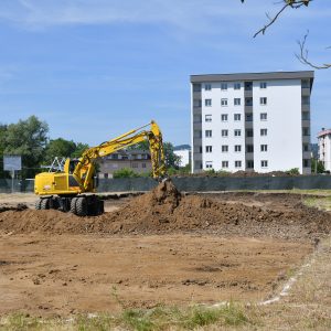 Рјешавање вишегодишњег проблема: Почели припремни радови за изградњу школе у насељу Ада Рјешавање вишегодишњег проблема: Почели припремни радови за изградњу школе у насељу Ада