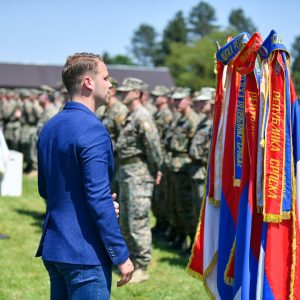 Градоначелник честитао Дан Војске Републике Српске