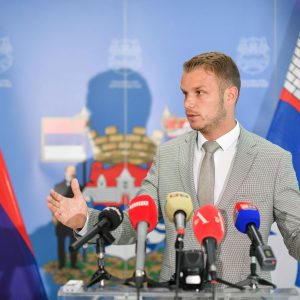 Градоначелник: Породица у фокусу, одлука о нерадној недјељи стратешки важна Градоначелник: Породица у фокусу, одлука о нерадној недјељи стратешки важна