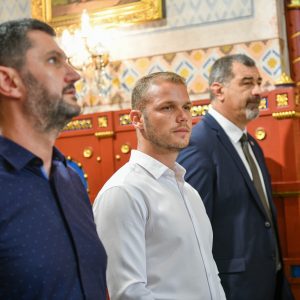 Градоначелник на обиљежавању 140 година постојања Храма Успења Пресвете Богородице у Тузли Градоначелник на обиљежавању 140 година постојања Храма Успења Пресвете Богородице у Тузли