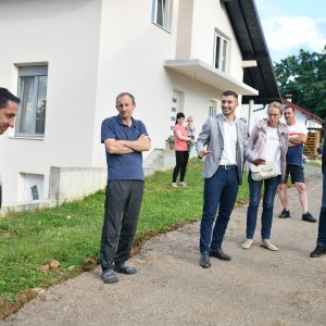 Наставља се модернизација градских улица: Градски менаџер обишао мјештане Улице Браће Кукрика Наставља се модернизација градских улица: Градски менаџер обишао мјештане Улице Браће Кукрика