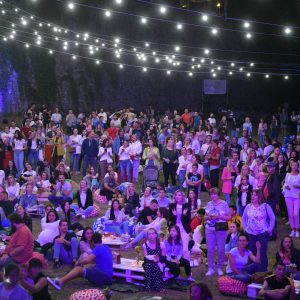 Пјесме под звијездама: У недјељу увече концерт Вање и Сање