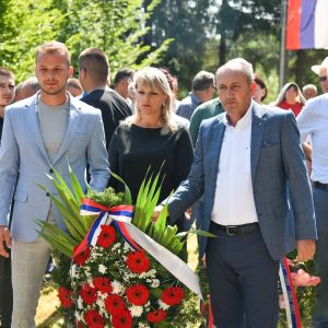 Бронзани Мајдан: Служен помен борцима из овог краја Бронзани Мајдан: Служен помен борцима из овог краја