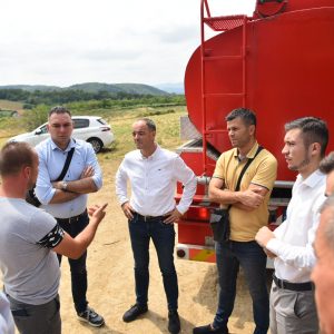 Градски менаџер на терену: Довољна количина воде се испоручује у МЗ Доња Кола