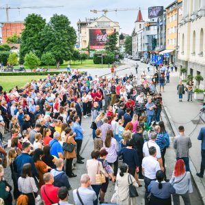 Од недјеље до недјеље: Градоначелник са радницима Градске управе, почело „Бањалучко љето“, одржана Јавна расправа Од недјеље до недјеље: Градоначелник са радницима Градске управе, почело „Бањалучко љето“, одржана Јавна расправа
