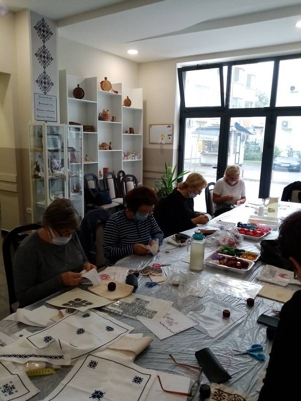  Фото архива