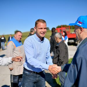 Почели радови: Ускоро стиже вода у Вишиће и Мирошљевиће Почели радови: Ускоро стиже вода у Вишиће и Мирошљевиће