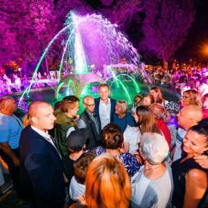 Од недјеље до недјеље: Наставак реконструкције Улице Краља Александра I Карађорђевића, стара фонтана се вратила у град, изградња водовода Од недјеље до недјеље: Наставак реконструкције Улице Краља Александра I Карађорђевића, стара фонтана се вратила у град, изградња водовода