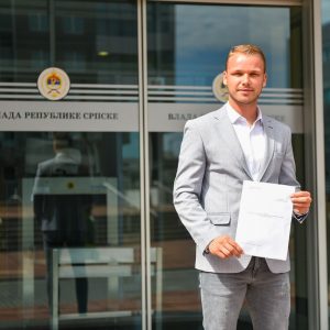 Градоначелник поручио да је бесплатна легализација најодговорнија и највећа национална одлука Градоначелник поручио да је бесплатна легализација најодговорнија и највећа национална одлука