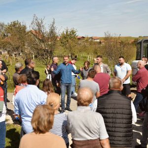 Градоначелник обишао радове: Вода стиже у Лојиће, Тркуље, Гајиће Градоначелник обишао радове: Вода стиже у Лојиће, Тркуље, Гајиће