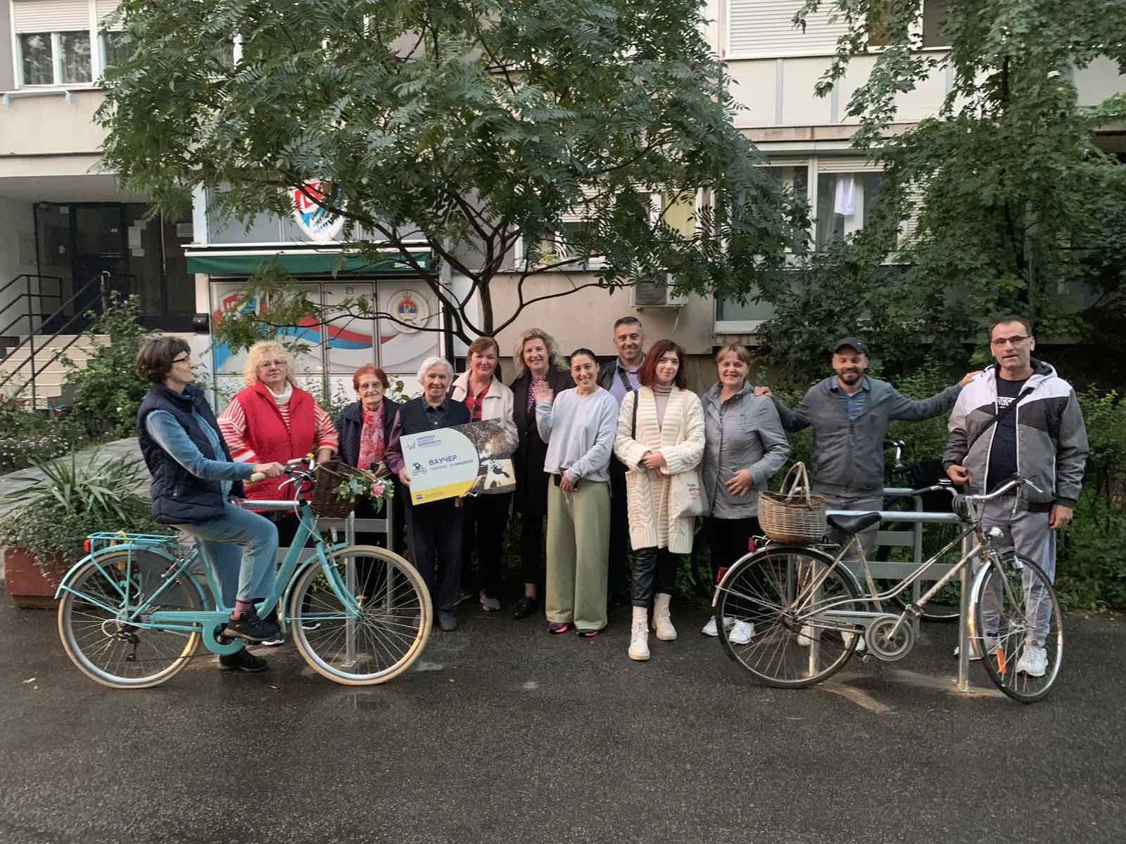  Фото архива 