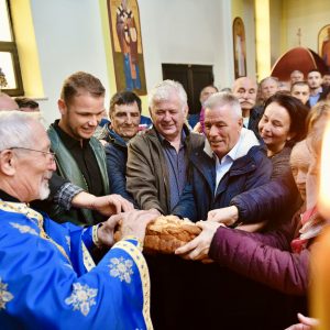 Градоначелник присуствовао слави Храма у Залужанима Градоначелник присуствовао слави Храма у Залужанима
