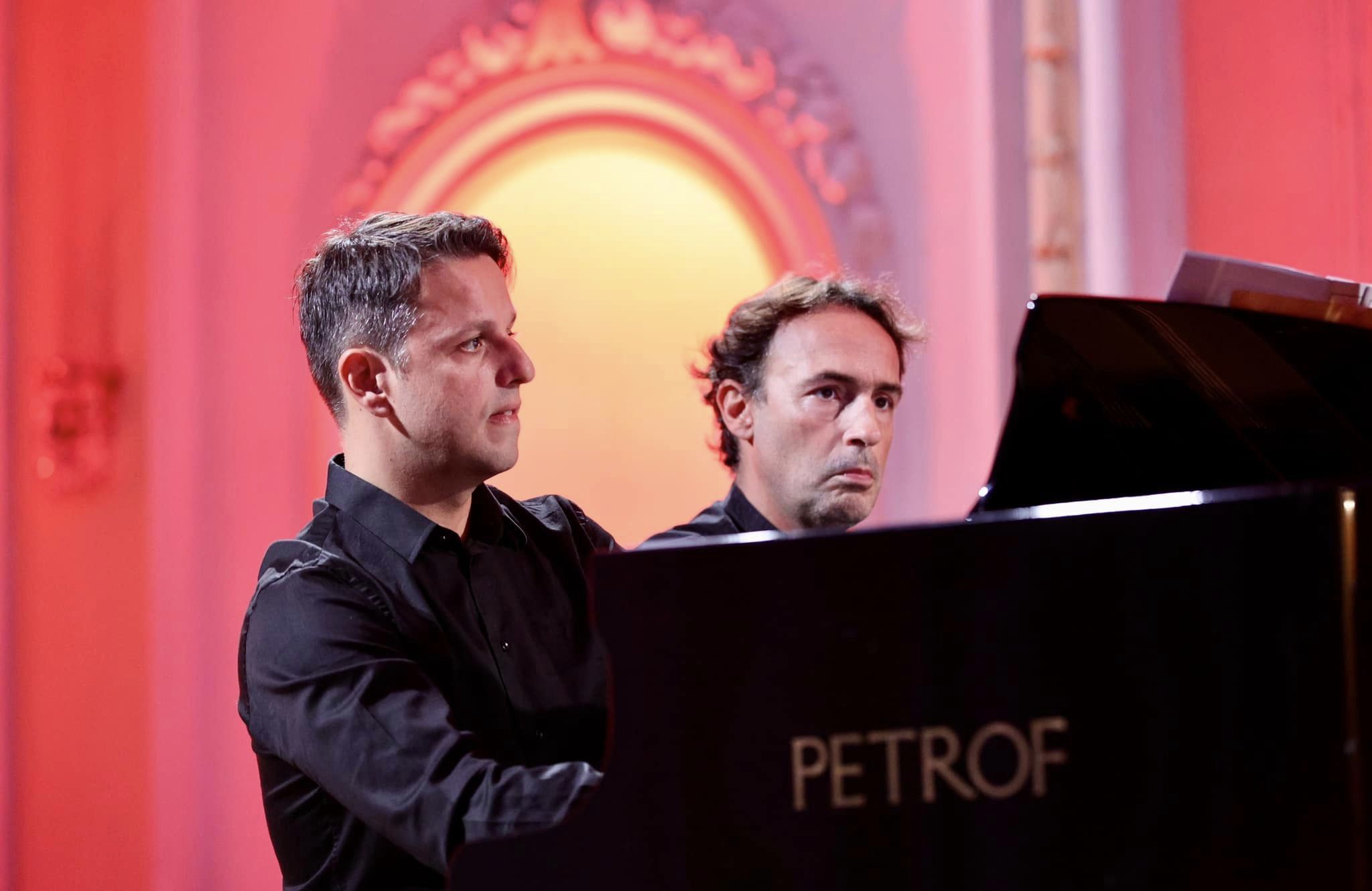  Фото: Бански двор