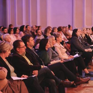 Значајна манифестација у граду: Савјетница Савић-Бањац посјетила Фестивал „Јесења соната“ Значајна манифестација у граду: Савјетница Савић-Бањац посјетила Фестивал „Јесења соната“