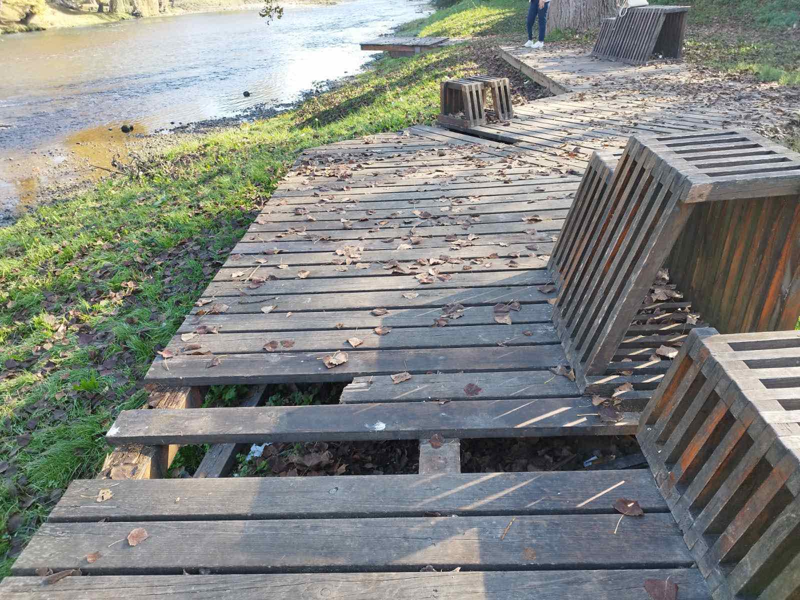  Фото архива