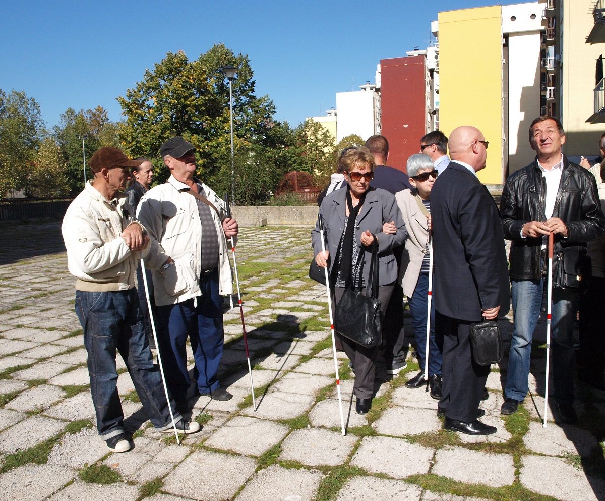  Фото архива