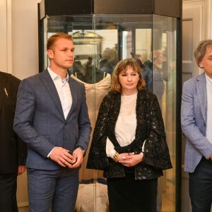 Обиљежавање 90 година Банског двора: Градоначелник посјетио изложбу „Врбаска бановина – обриси, трагови, одјеци“