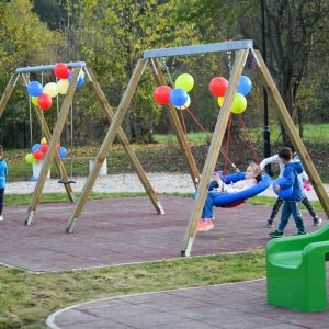 Од недјеље до недјеље: Ново игралиште, уручене стипендије за средњошколце, најављени нови пројекти