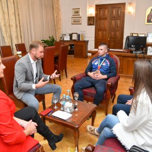 Градоначелник честитао Стефану Бунићу и Филипу Маринковићу на оствареним резултатима на Европском првенству у ђиу ђицу