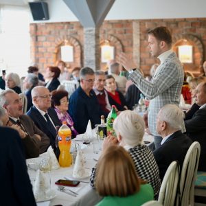 Градоначелник: Удружење бивших логораша изузетно значајно за Бању Луку јер његује сјећање на тежак период историје нашег народа Градоначелник: Удружење бивших логораша изузетно значајно за Бању Луку јер његује сјећање на тежак период историје нашег народа