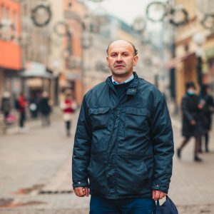 Радник Градске управе пронашао новчаник и вратио га власнику, градоначелник поручио: Награда неће изостати Радник Градске управе пронашао новчаник и вратио га власнику, градоначелник поручио: Награда неће изостати