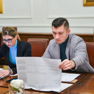 Градски менаџер: Без ребаланса градске установе и институције не могу испунити законске обавезе Градски менаџер: Без ребаланса градске установе и институције не могу испунити законске обавезе