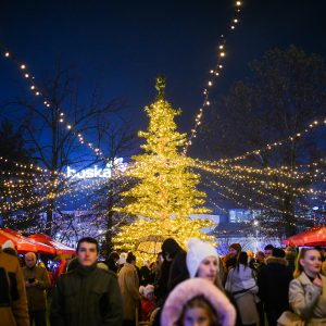 Настављамо у празничном ритму: Искористите викенд и уживајте у сјајном програму Бањалучке зиме Настављамо у празничном ритму: Искористите викенд и уживајте у сјајном програму Бањалучке зиме
