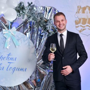 Градоначелник упутио новогодишњу честитку