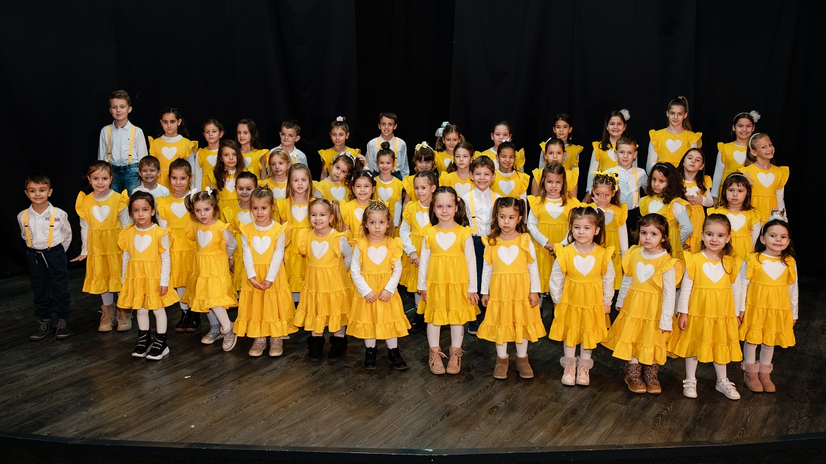  Фото: Дјечији хор ″Врапчићи″