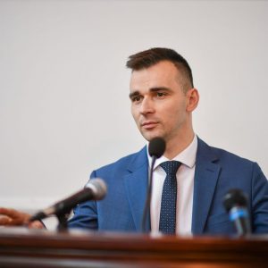 Мандић поручио: Уређујемо много зелених површина, од изградње колектора не одустајемо