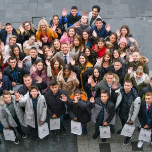 Градоначелник уручио награде најбољим основцима и средњошколцима, уз поруку: Суштина је да дијелимо знање, као што је радио Свети Сава Градоначелник уручио награде најбољим основцима и средњошколцима, уз поруку: Суштина је да дијелимо знање, као што је радио Свети Сава