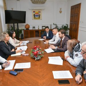 Представници Града одржали састанак са представницима културно – умјетничких друштава Представници Града одржали састанак са представницима културно – умјетничких друштава