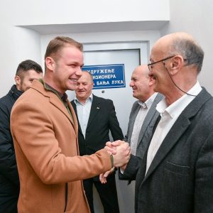 Градоначелник поручио да је усаглашено да новац буде директно уплаћен на рачуне пензионера, сутра о конкретнијим корацима Градоначелник поручио да је усаглашено да новац буде директно уплаћен на рачуне пензионера, сутра о конкретнијим корацима