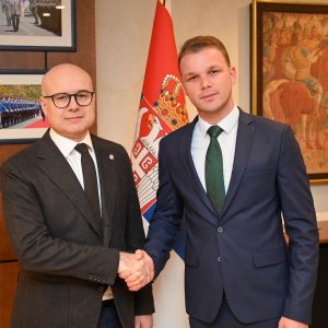 Градоначелник се у Београду састао са Милошем Вучевићем: Разговарано о актуелним темама, сарадњи и изазовима